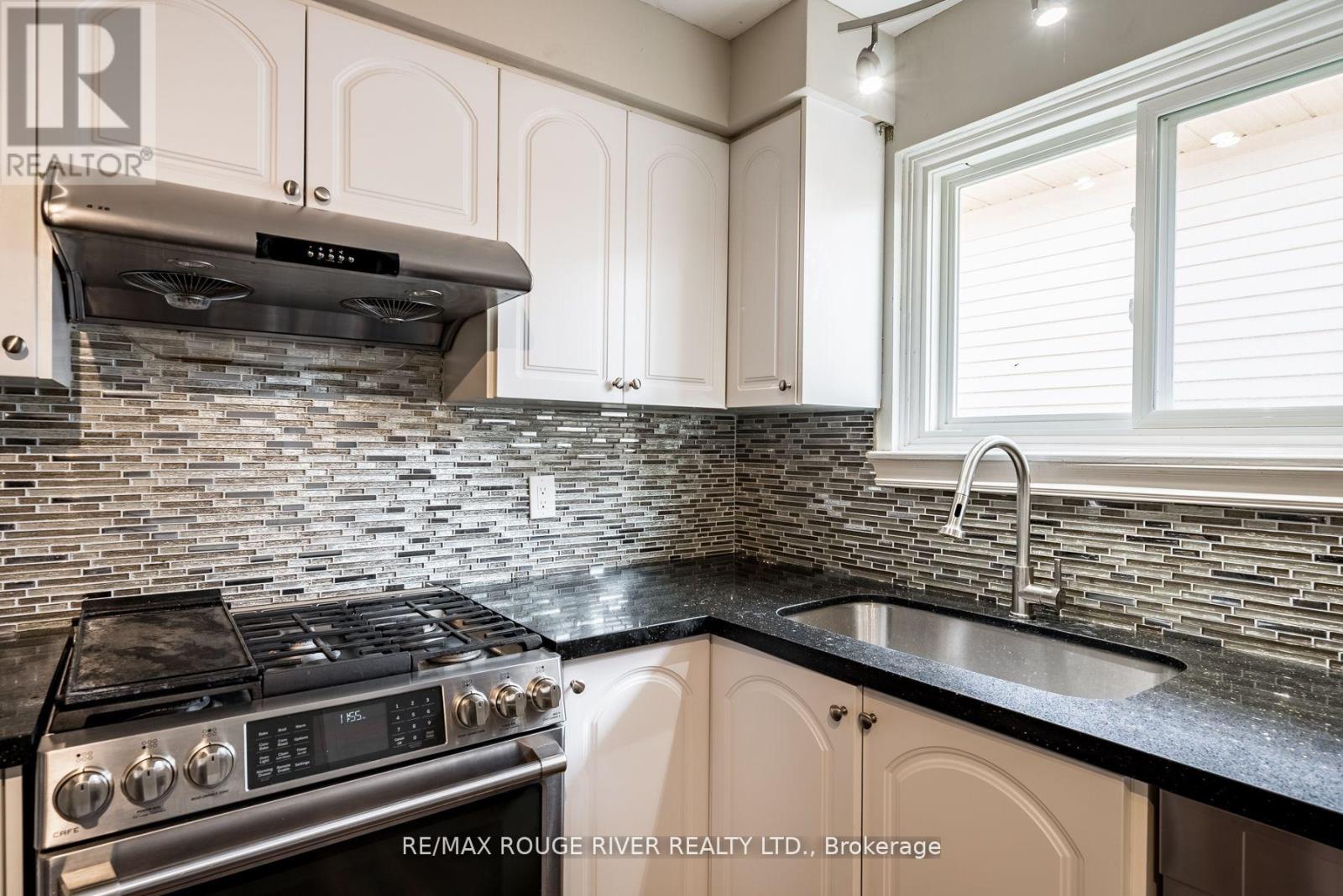 3 Swanston Crescent, Ajax, Ontario  L1S 3J5 - Photo 15 - E12922304