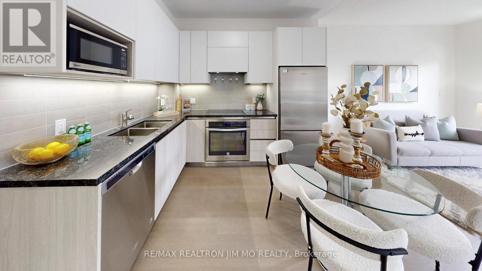 730 - 25 Water Walk Drive, Markham, Ontario  L6G 0G3 - Photo 18 - N12922294