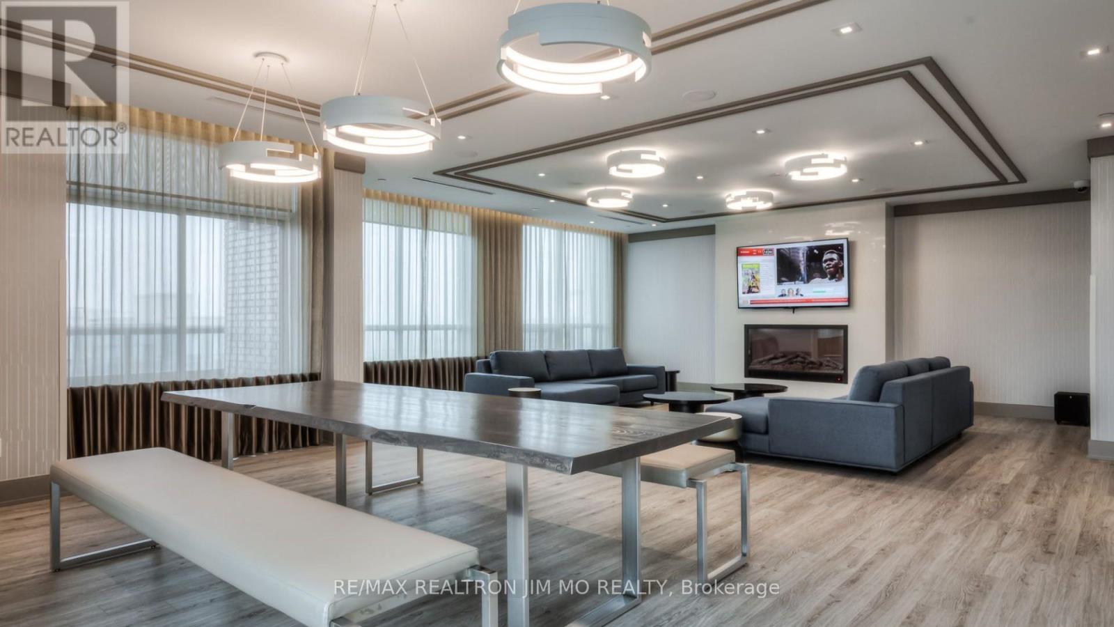 730 - 25 Water Walk Drive, Markham, Ontario  L6G 0G3 - Photo 41 - N12922294