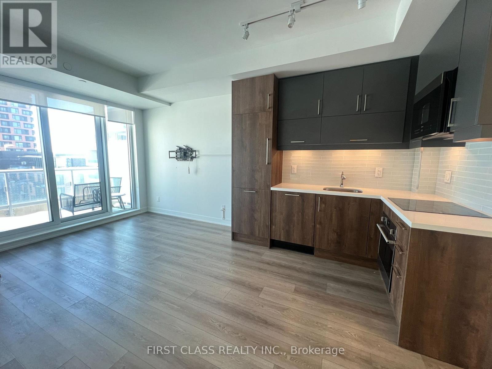 1201 - 8119 Birchmount Road, Markham, Ontario  L6G 0H5 - Photo 6 - N12922298