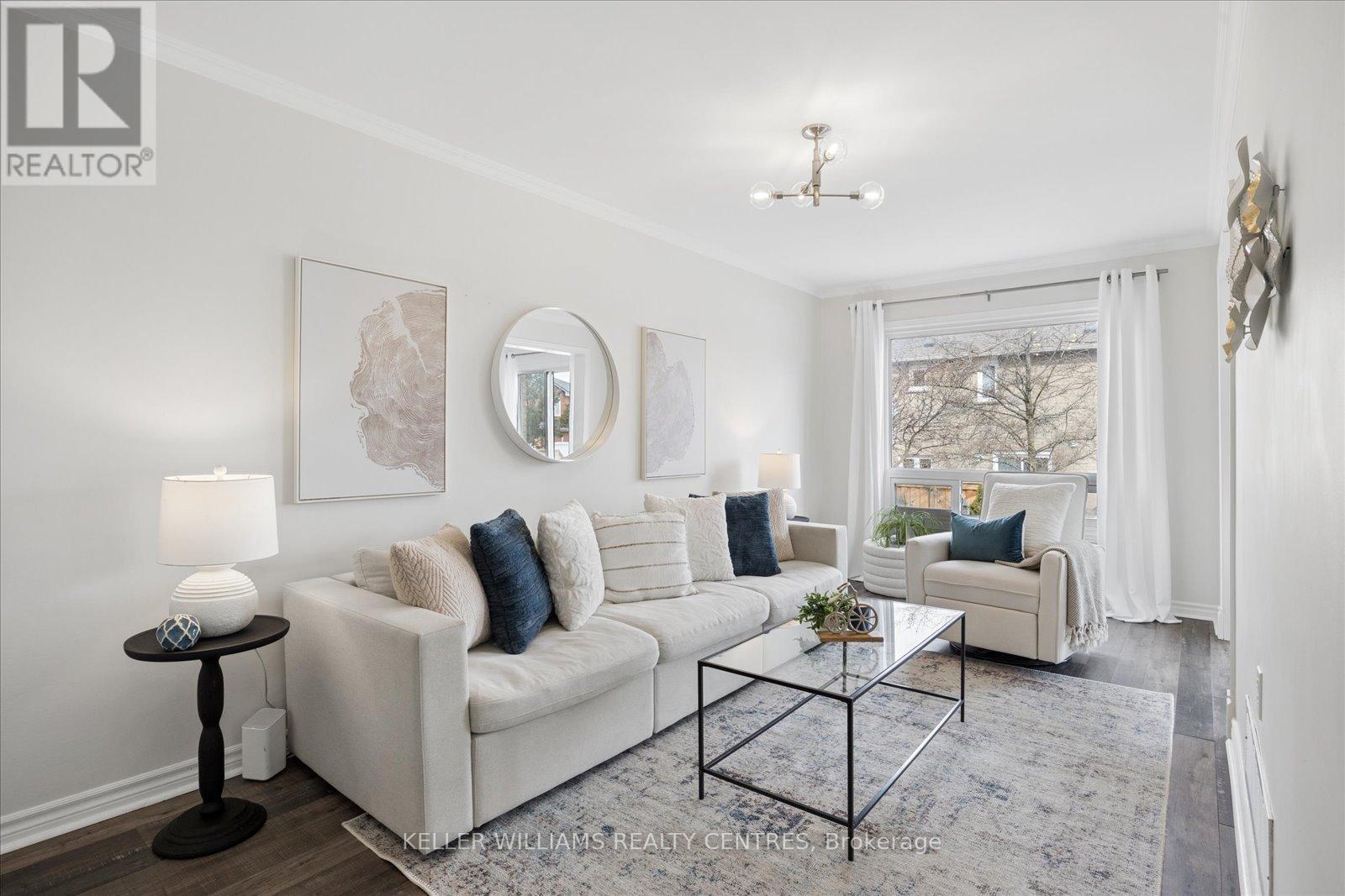 720 Walpole Crescent, Newmarket, Ontario  L3X 2B1 - Photo 6 - N12922306