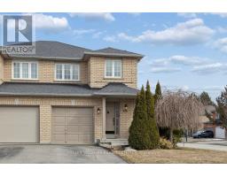 720 WALPOLE CRESCENT, Newmarket, Ontario
