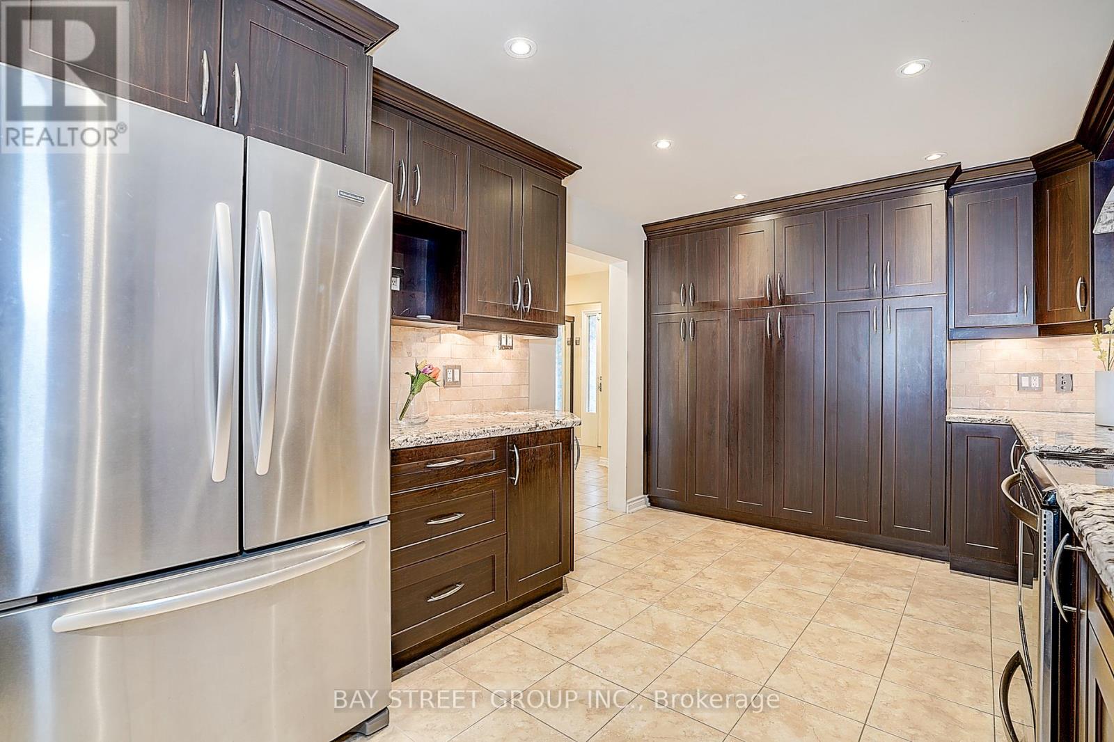 151 Campbell Avenue, Vaughan, Ontario  L4J 5A7 - Photo 22 - N12922308