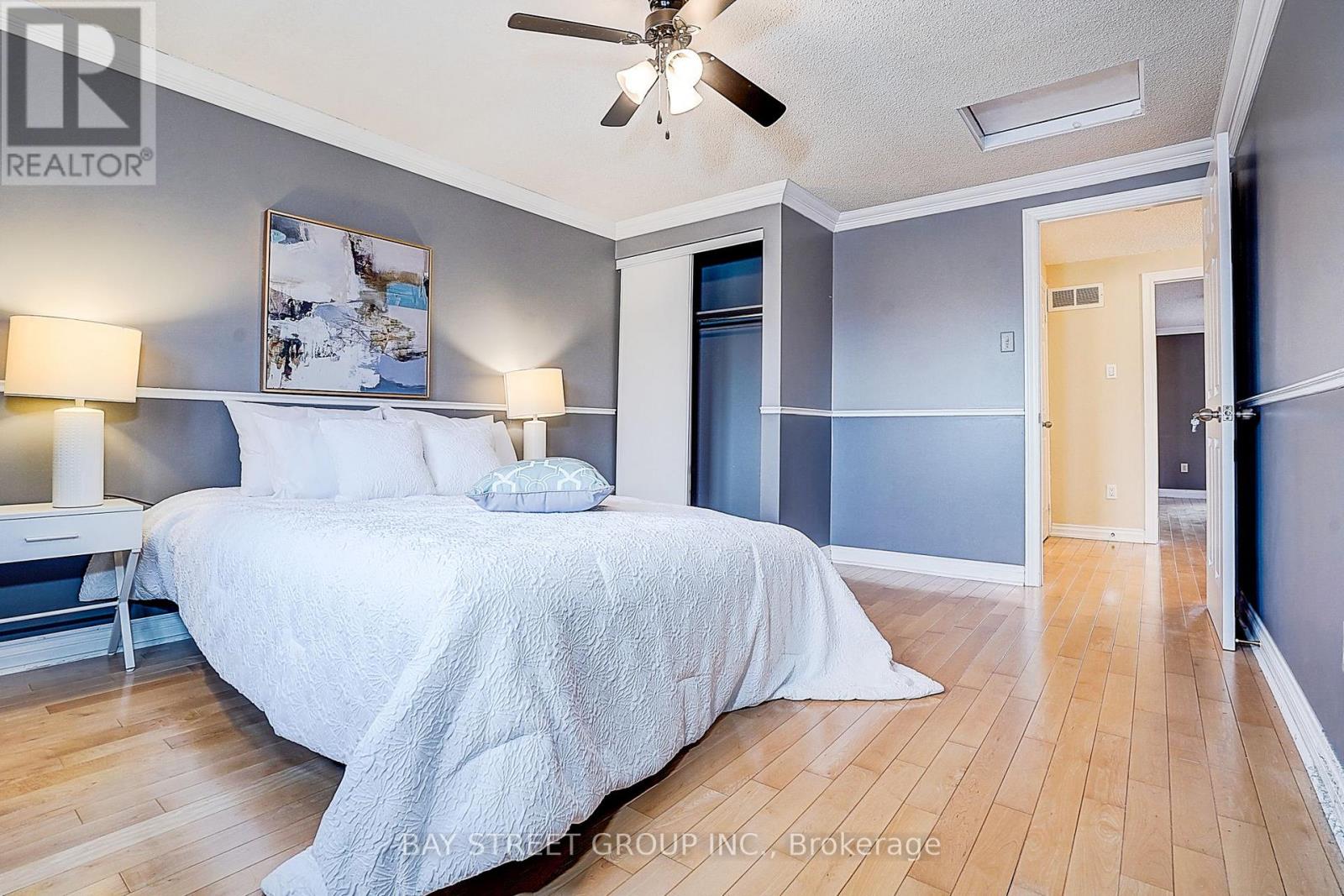 151 Campbell Avenue, Vaughan, Ontario  L4J 5A7 - Photo 38 - N12922308