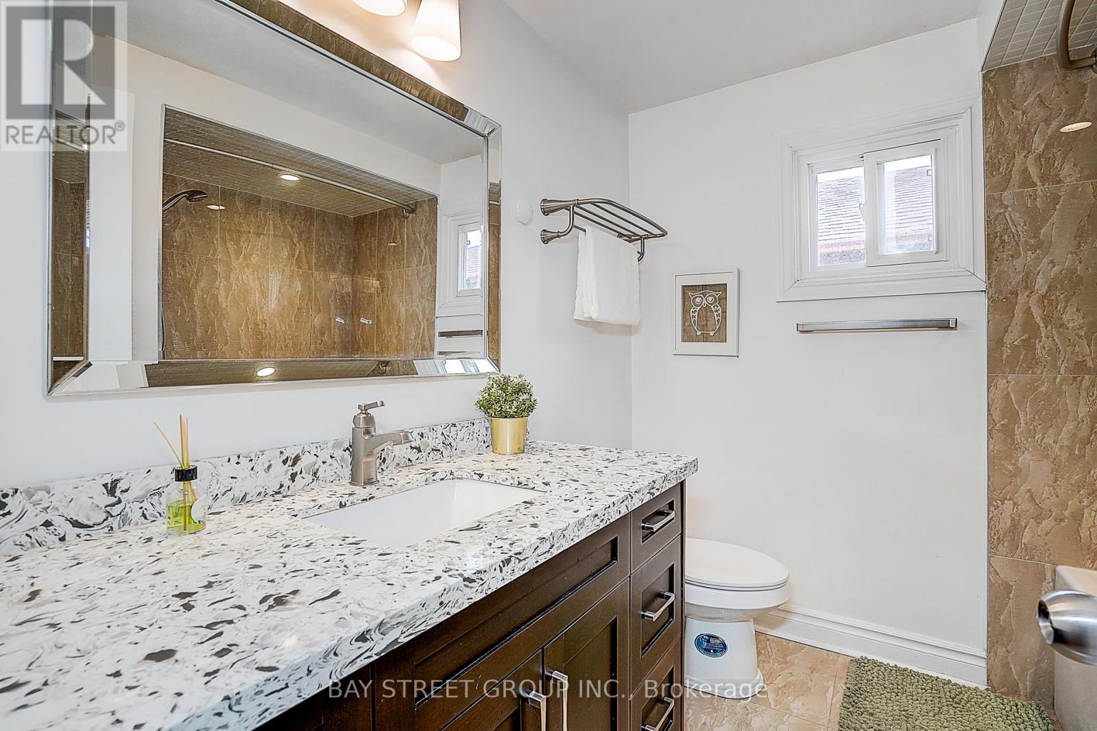 151 Campbell Avenue, Vaughan, Ontario  L4J 5A7 - Photo 41 - N12922308