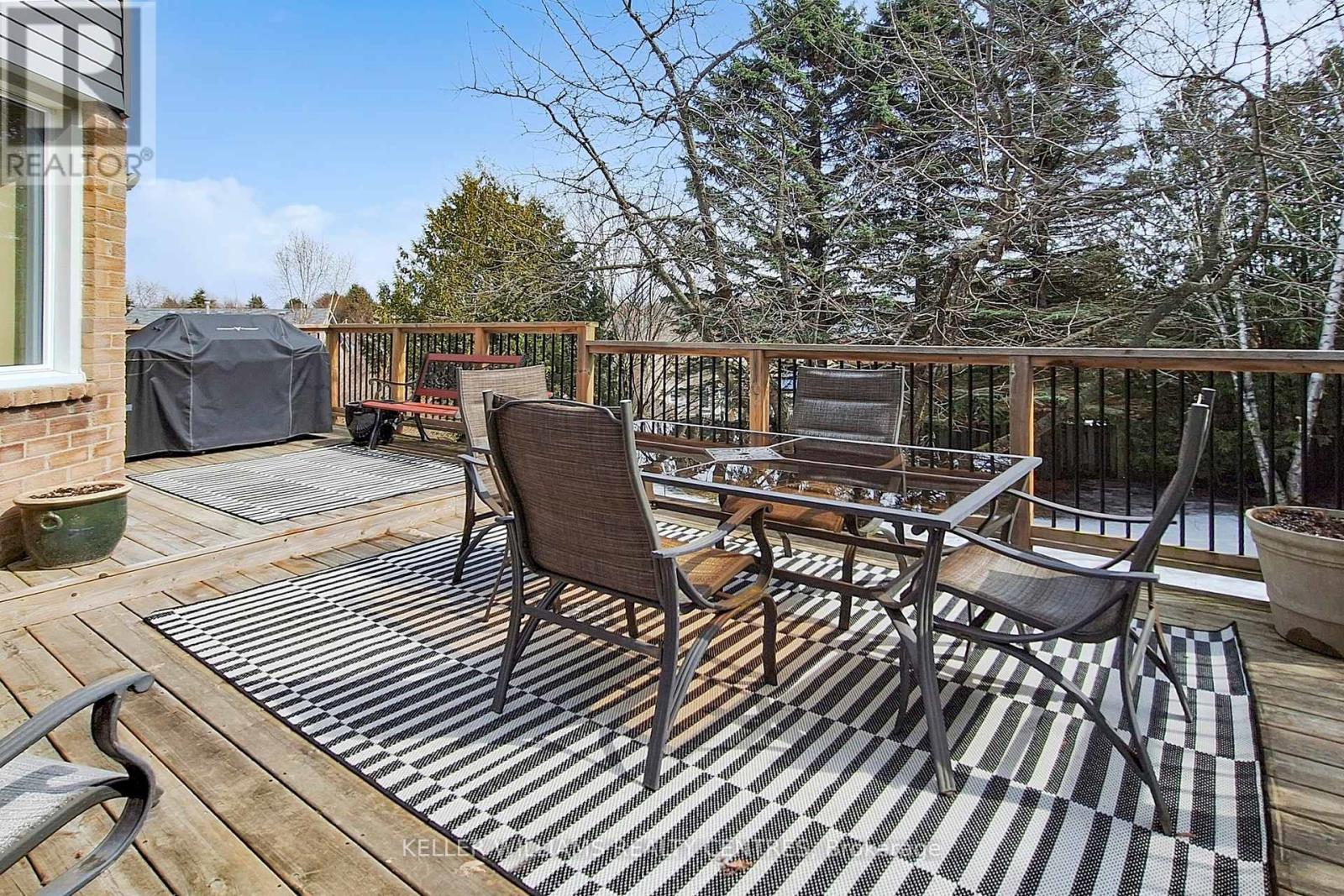 15 Beatty Crescent, Aurora, Ontario  L4G 5V2 - Photo 17 - N12922316