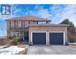 15 BEATTY CRESCENT, Aurora, Ontario