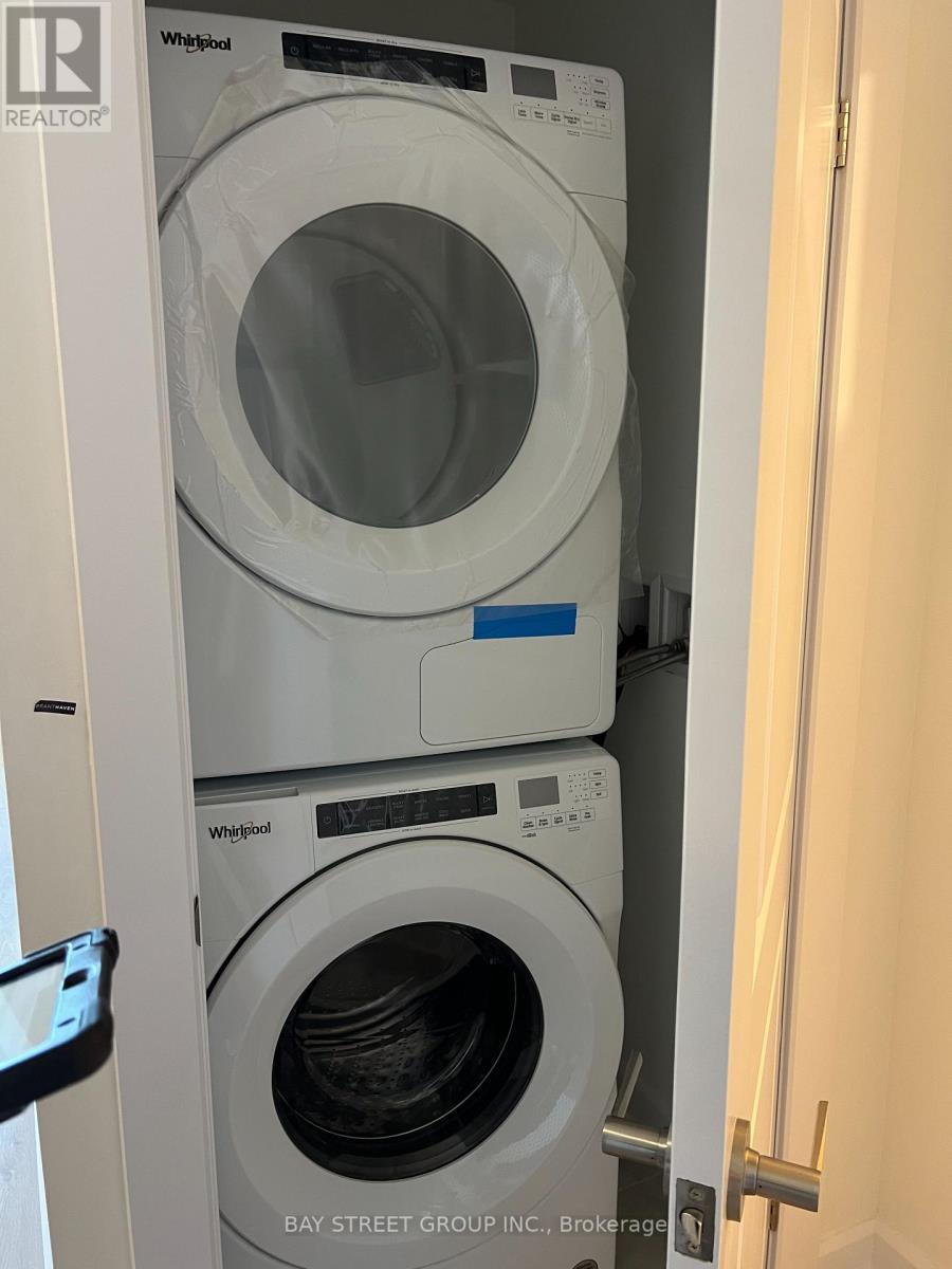 711 - 3220 William Coltson Avenue, Oakville, Ontario L6H 7X9 - Photo 10 - W12922290