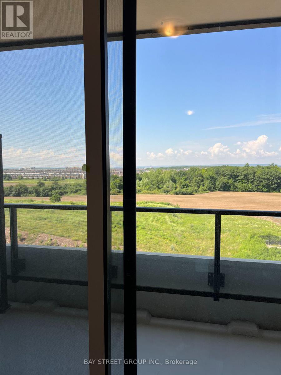 711 - 3220 William Coltson Avenue, Oakville, Ontario L6H 7X9 - Photo 11 - W12922290