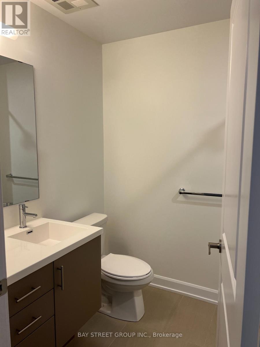 711 - 3220 William Coltson Avenue, Oakville, Ontario L6H 7X9 - Photo 12 - W12922290