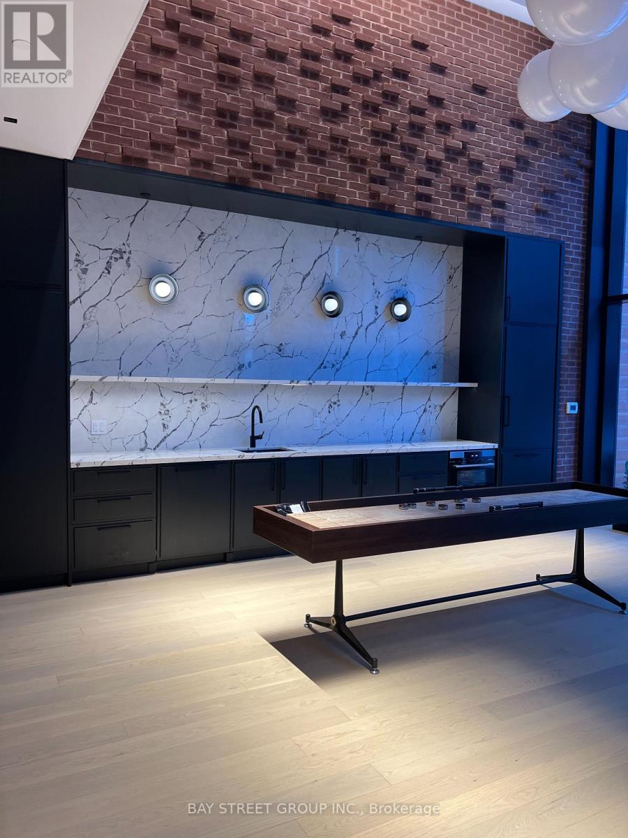 711 - 3220 William Coltson Avenue, Oakville, Ontario L6H 7X9 - Photo 3 - W12922290