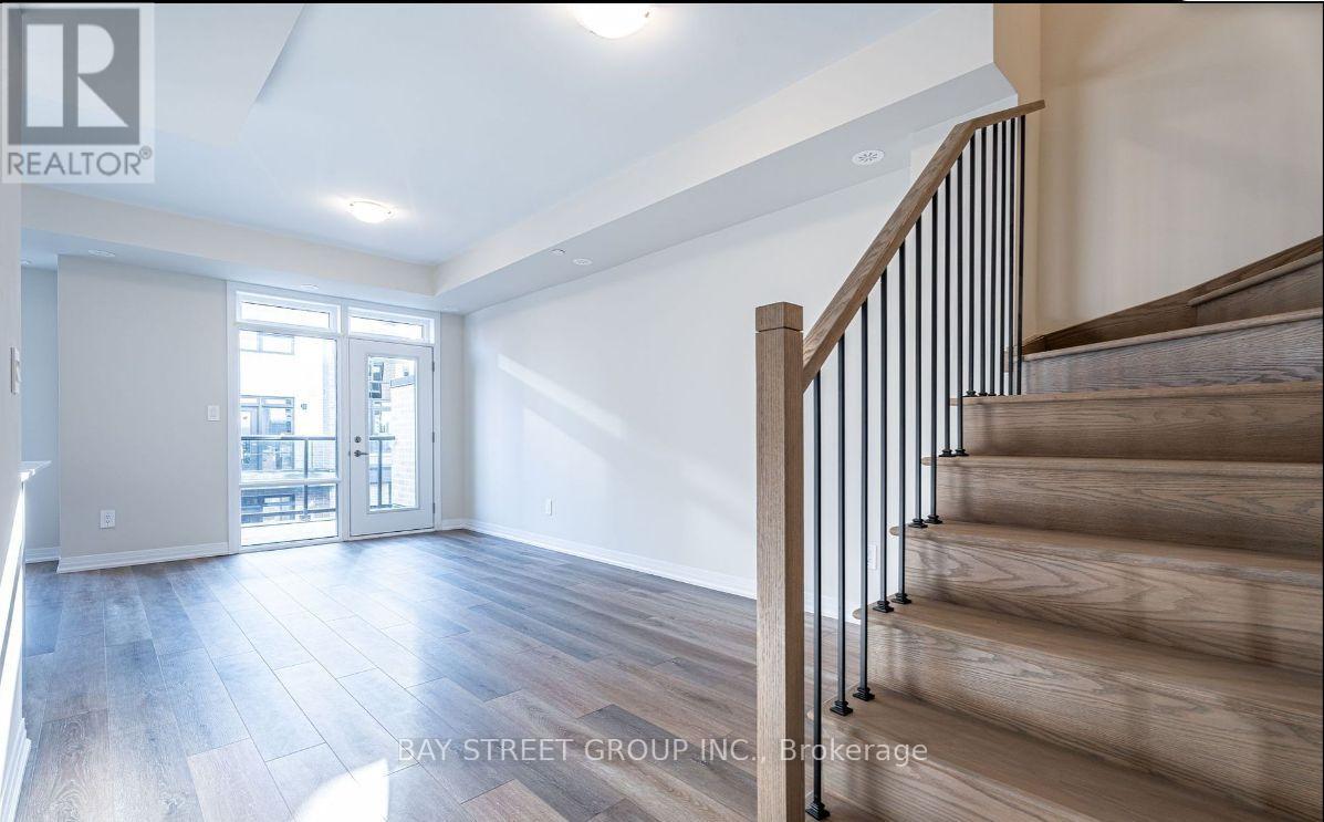 102 - 1585 Rose Way, Milton, Ontario  L9T 7E7 - Photo 2 - W12922296