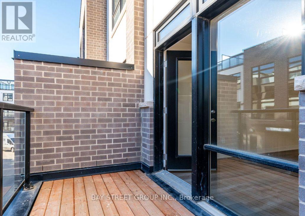 102 - 1585 Rose Way, Milton, Ontario  L9T 7E7 - Photo 3 - W12922296