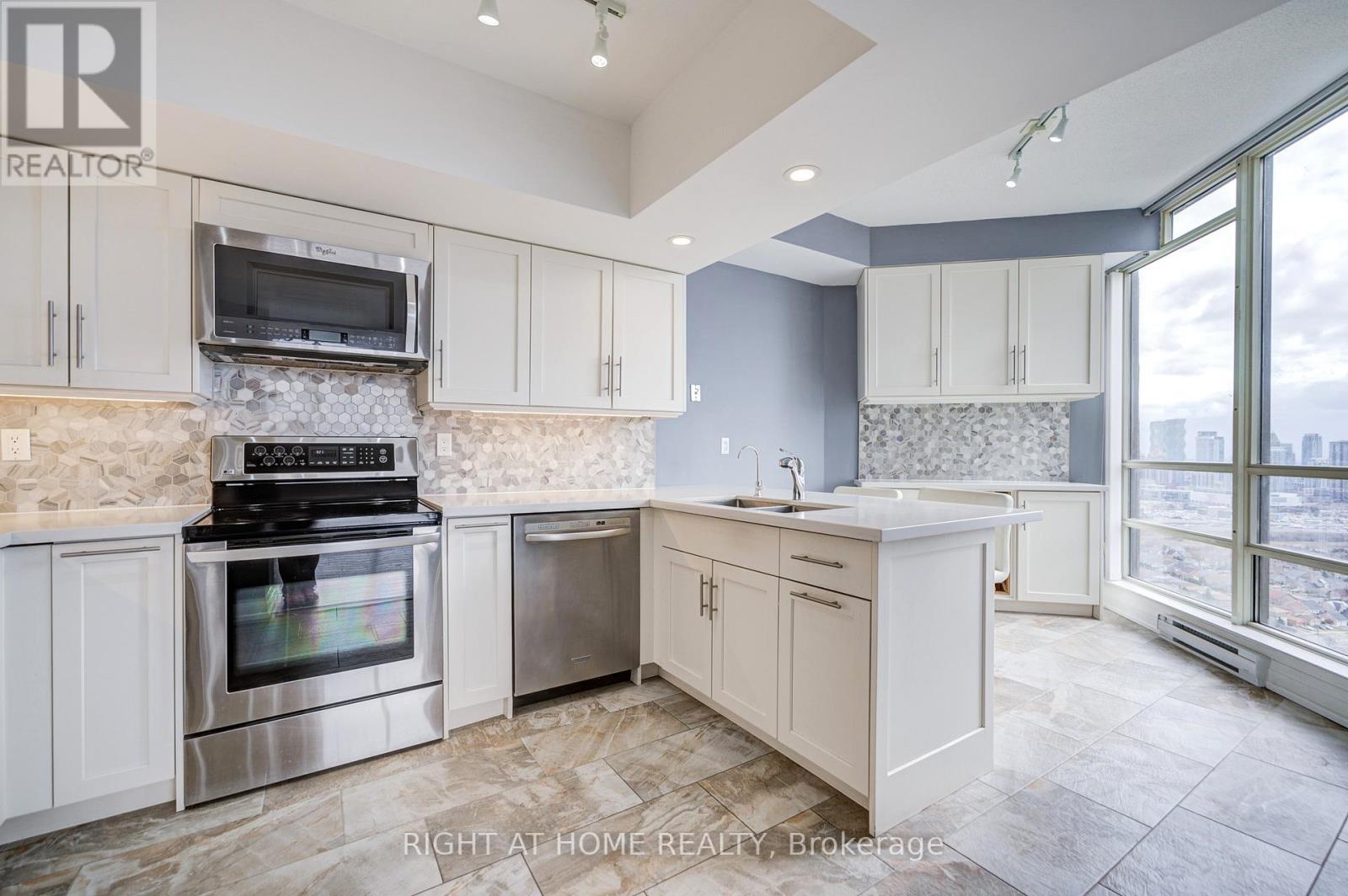 3405 - 45 Kingsbridge Garden Circle, Mississauga, Ontario  L5R 3K4 - Photo 17 - W12922312