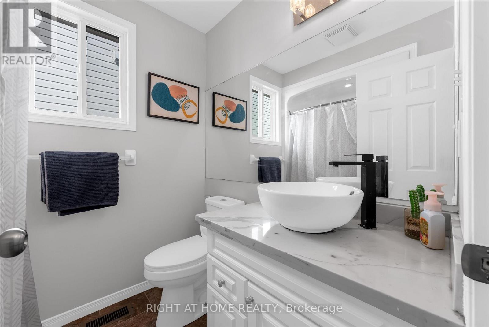 175 Sims Estate Drive, Kitchener, Ontario  N2A 0A6 - Photo 21 - X12922300