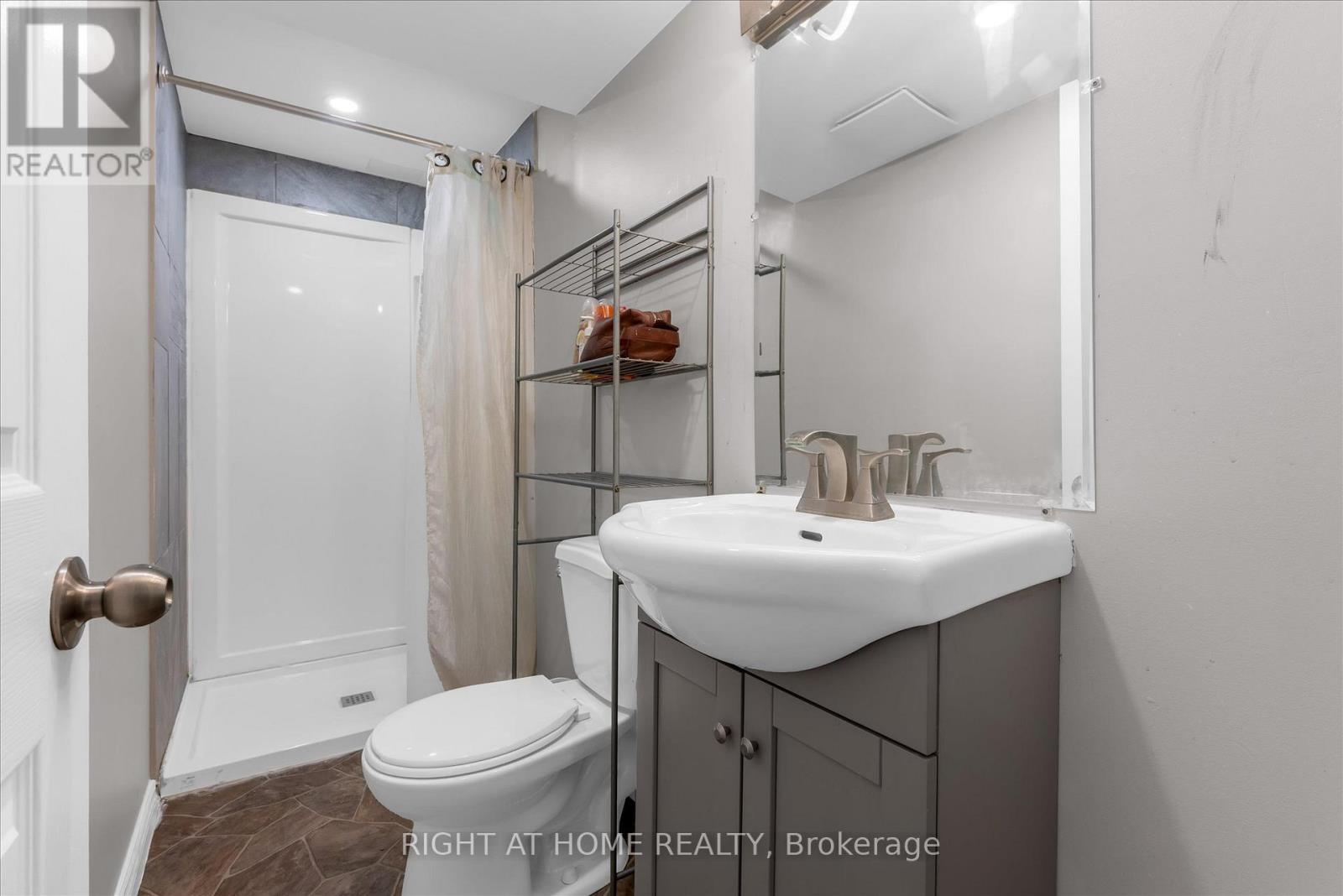 175 Sims Estate Drive, Kitchener, Ontario  N2A 0A6 - Photo 25 - X12922300