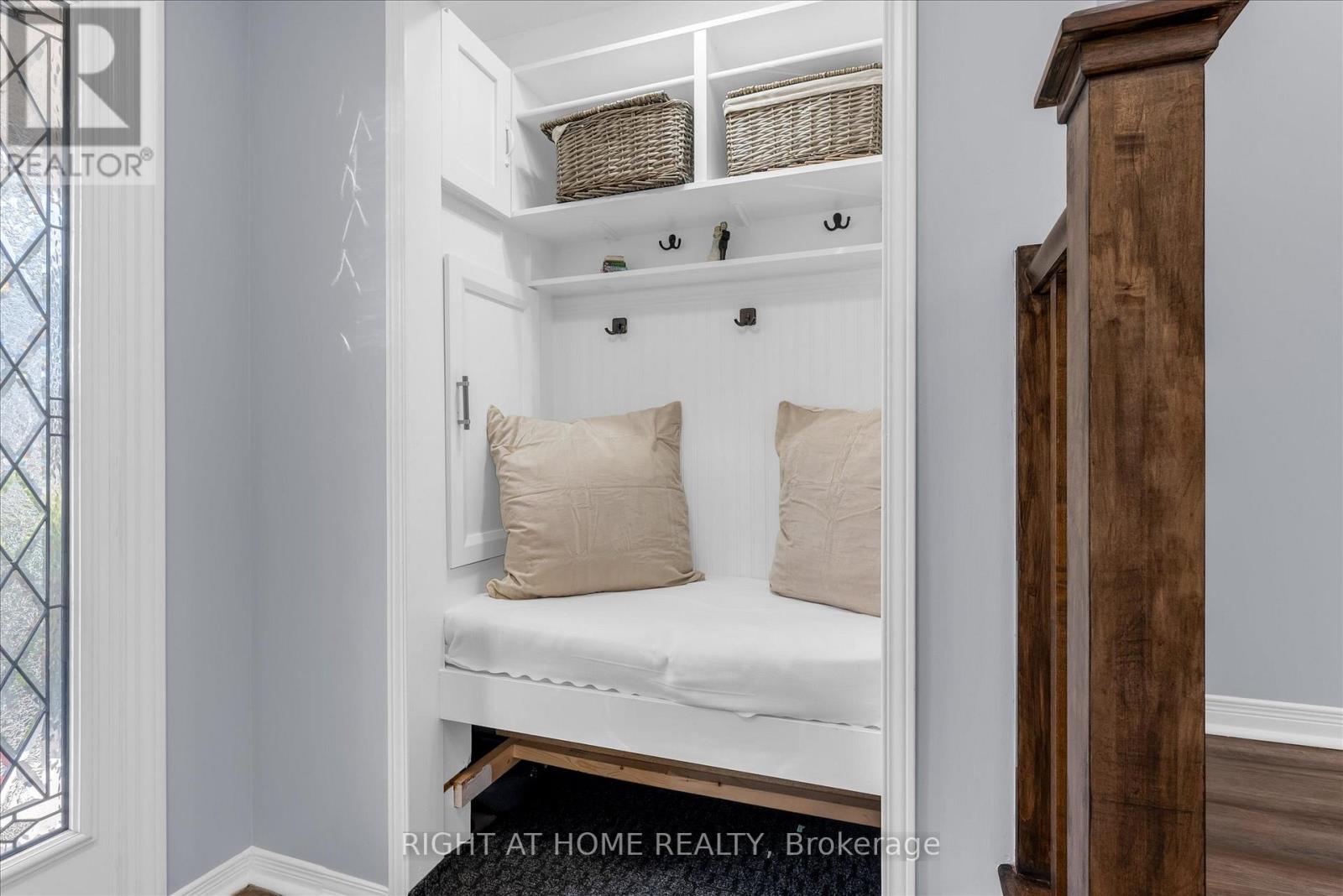 175 Sims Estate Drive, Kitchener, Ontario  N2A 0A6 - Photo 4 - X12922300