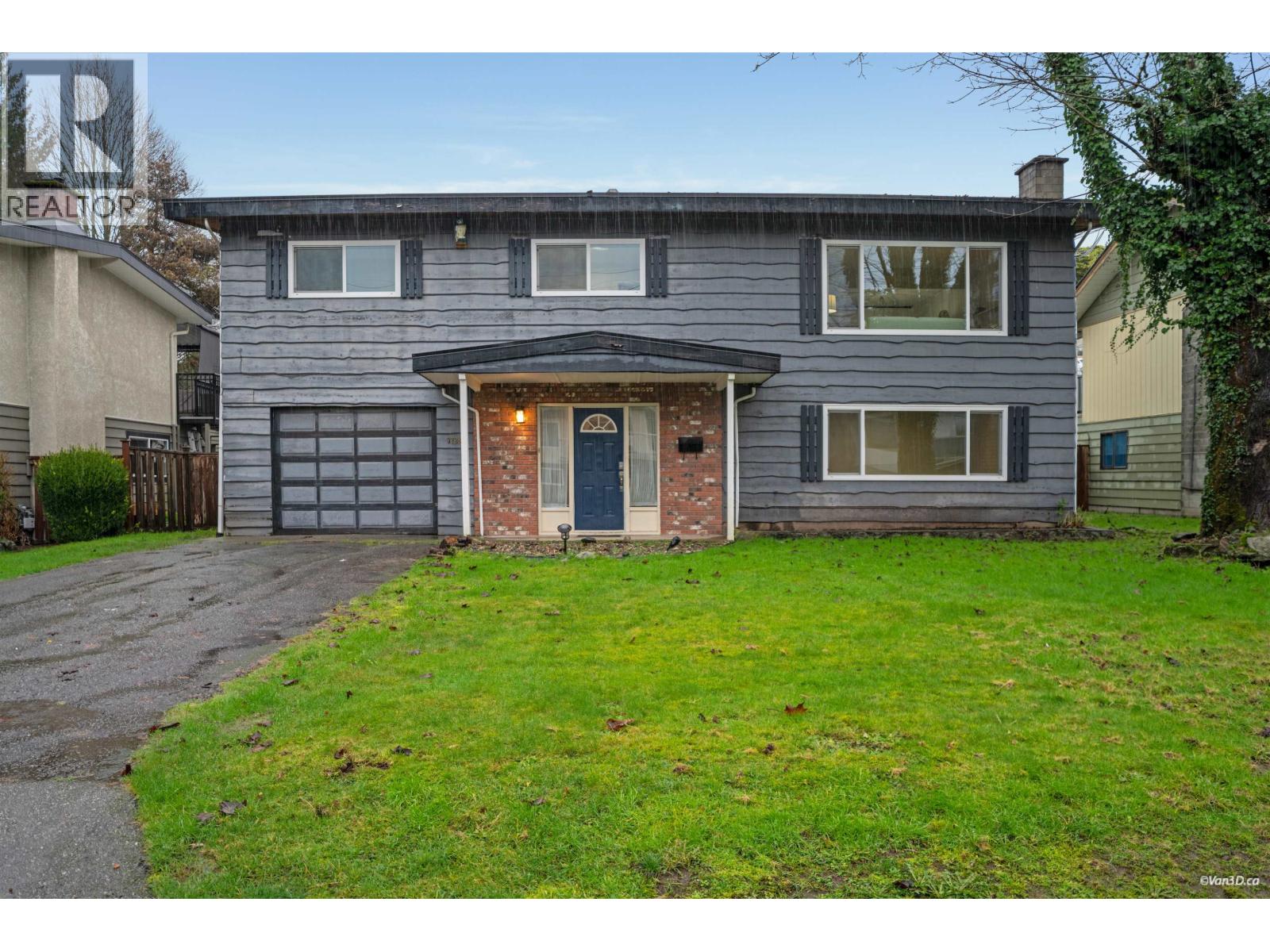 3728 Inverness Street, Port Coquitlam, British Columbia  V3B 3B6 - Photo 2 - R3077176
