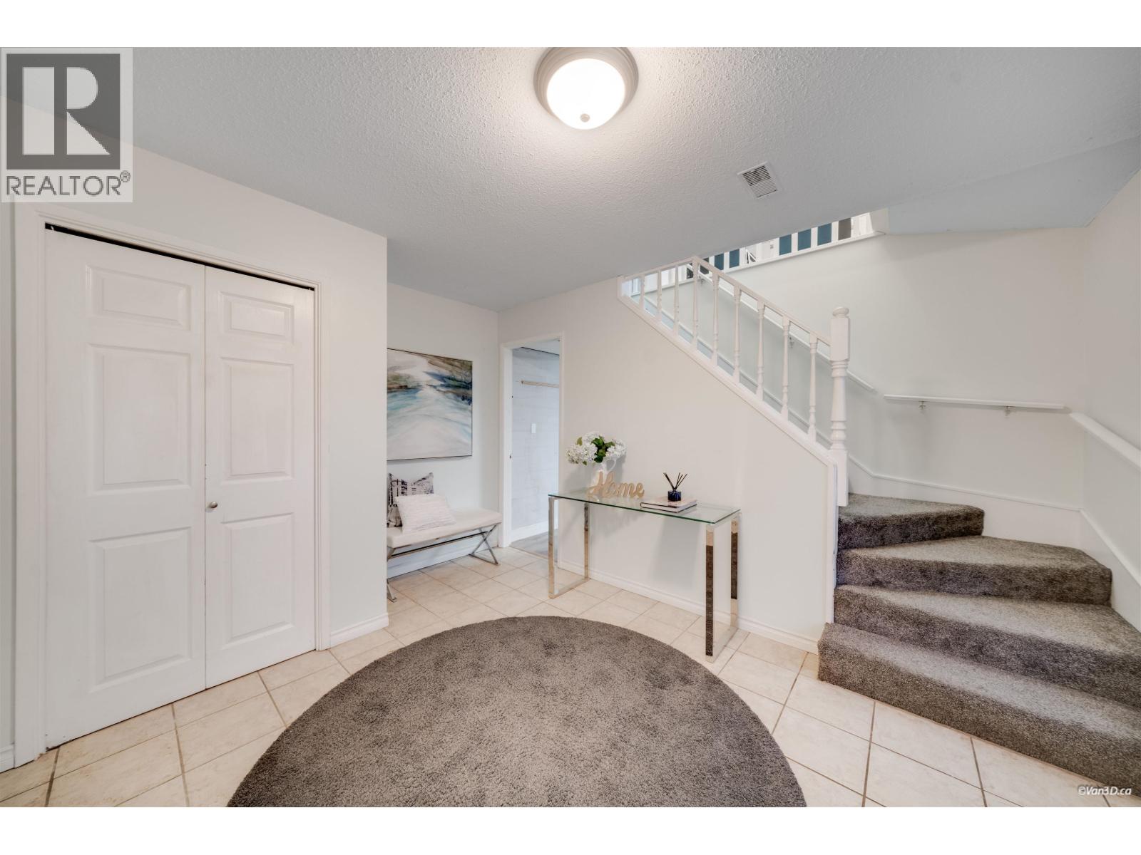 3728 Inverness Street, Port Coquitlam, British Columbia  V3B 3B6 - Photo 4 - R3077176