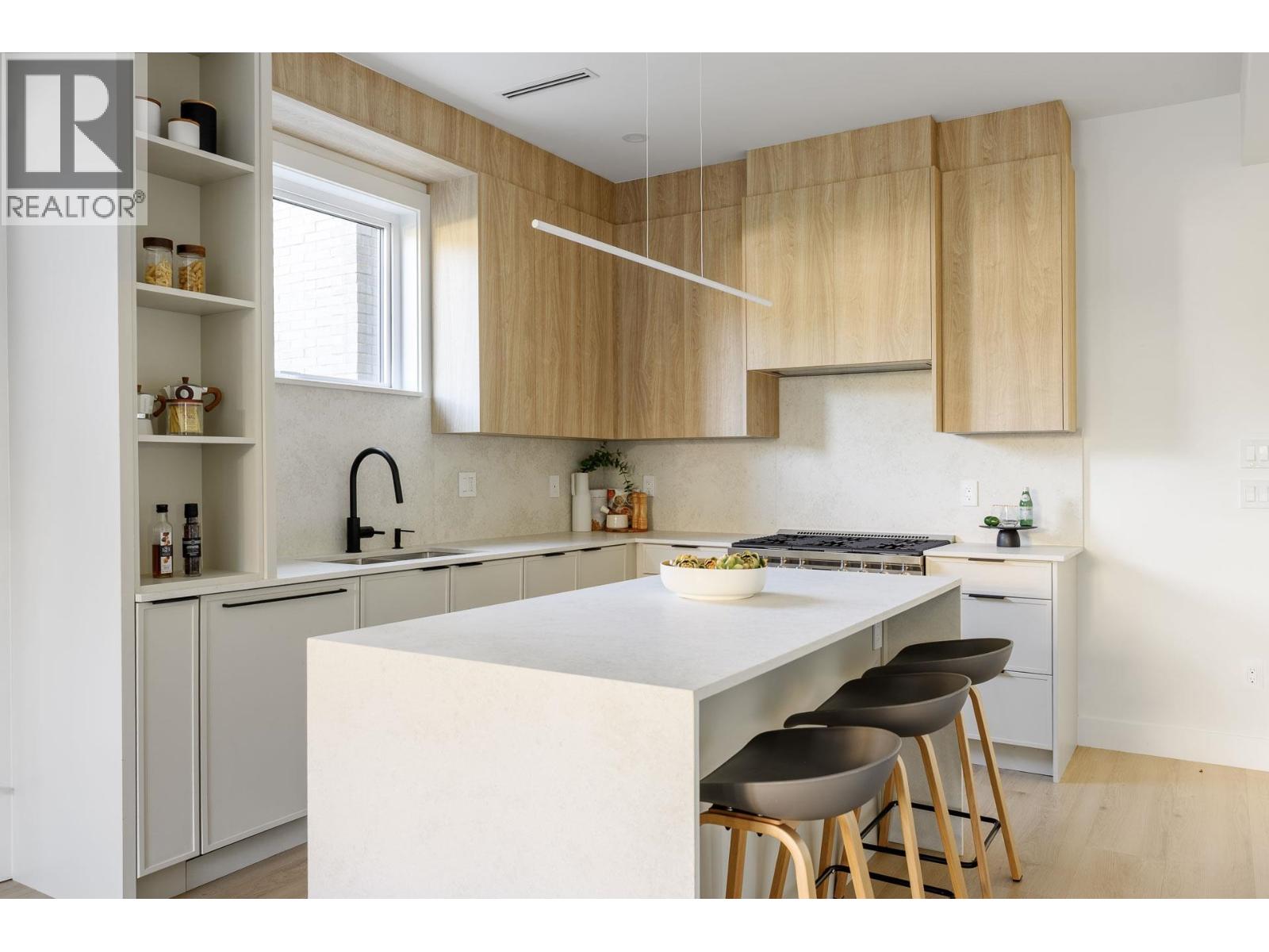 102 1132 Madore Avenue, Coquitlam, British Columbia  V3K 3B9 - Photo 10 - R3079395