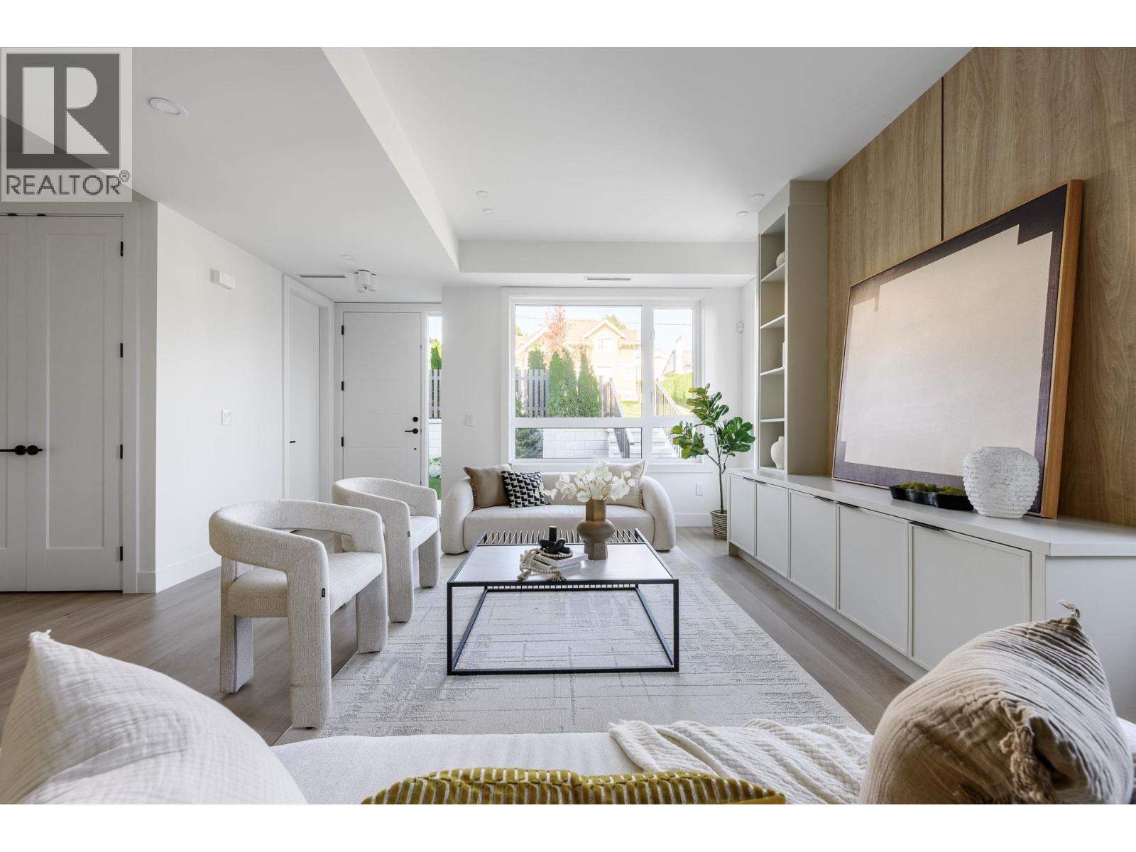 102 1132 Madore Avenue, Coquitlam, British Columbia  V3K 3B9 - Photo 3 - R3079395