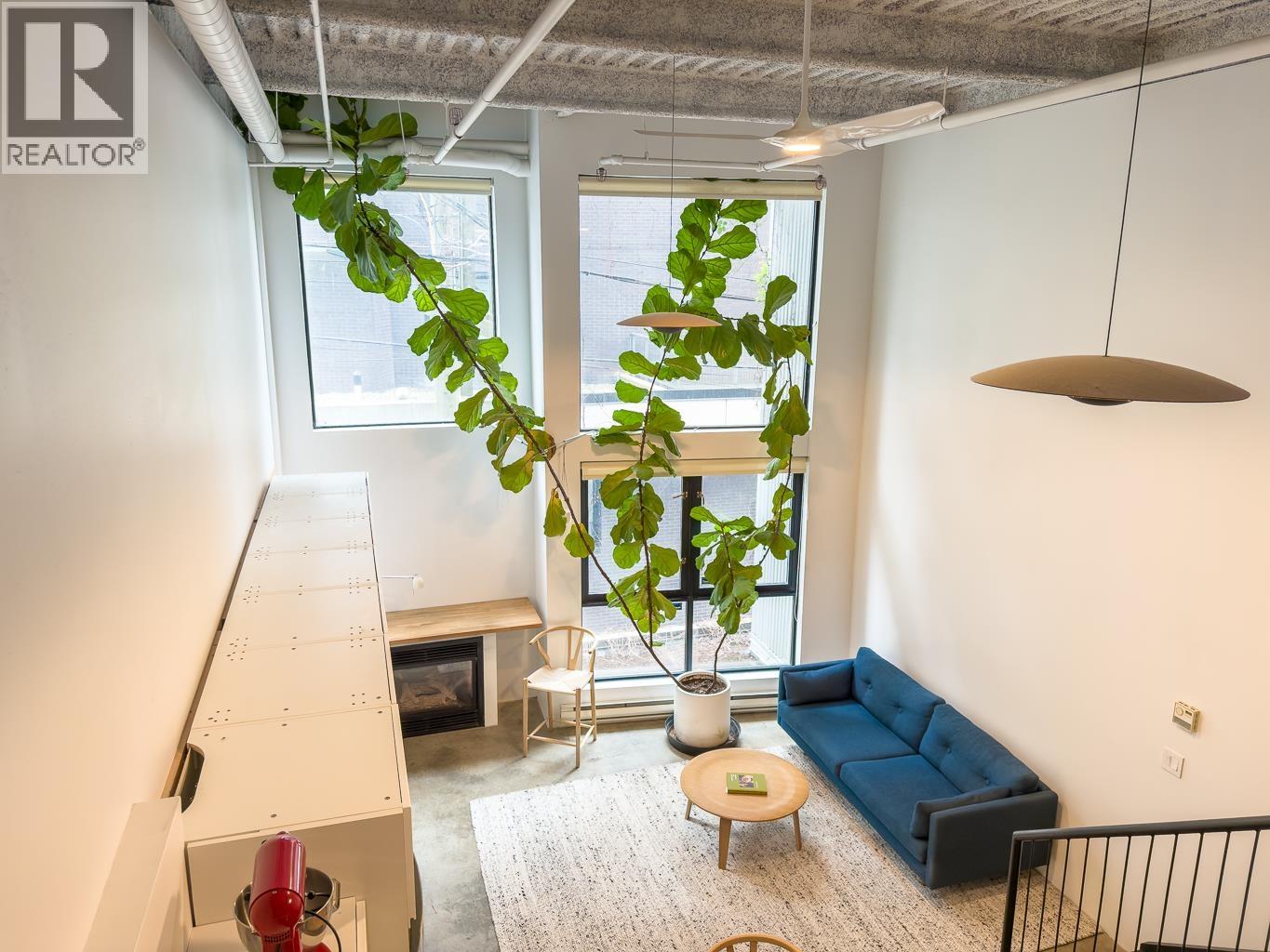 203 234 E 5TH AVENUE, Vancouver, British Columbia