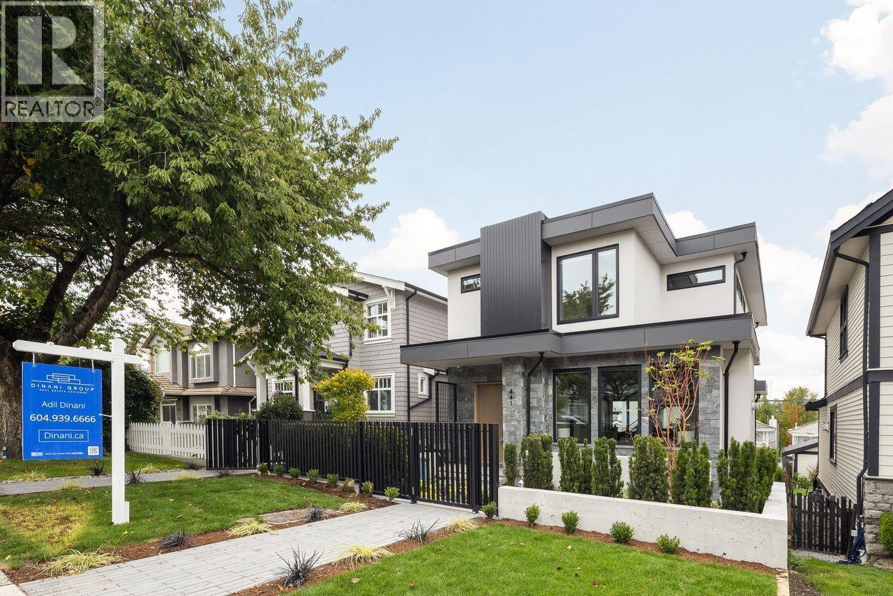 4413 OXFORD STREET, Burnaby, British Columbia