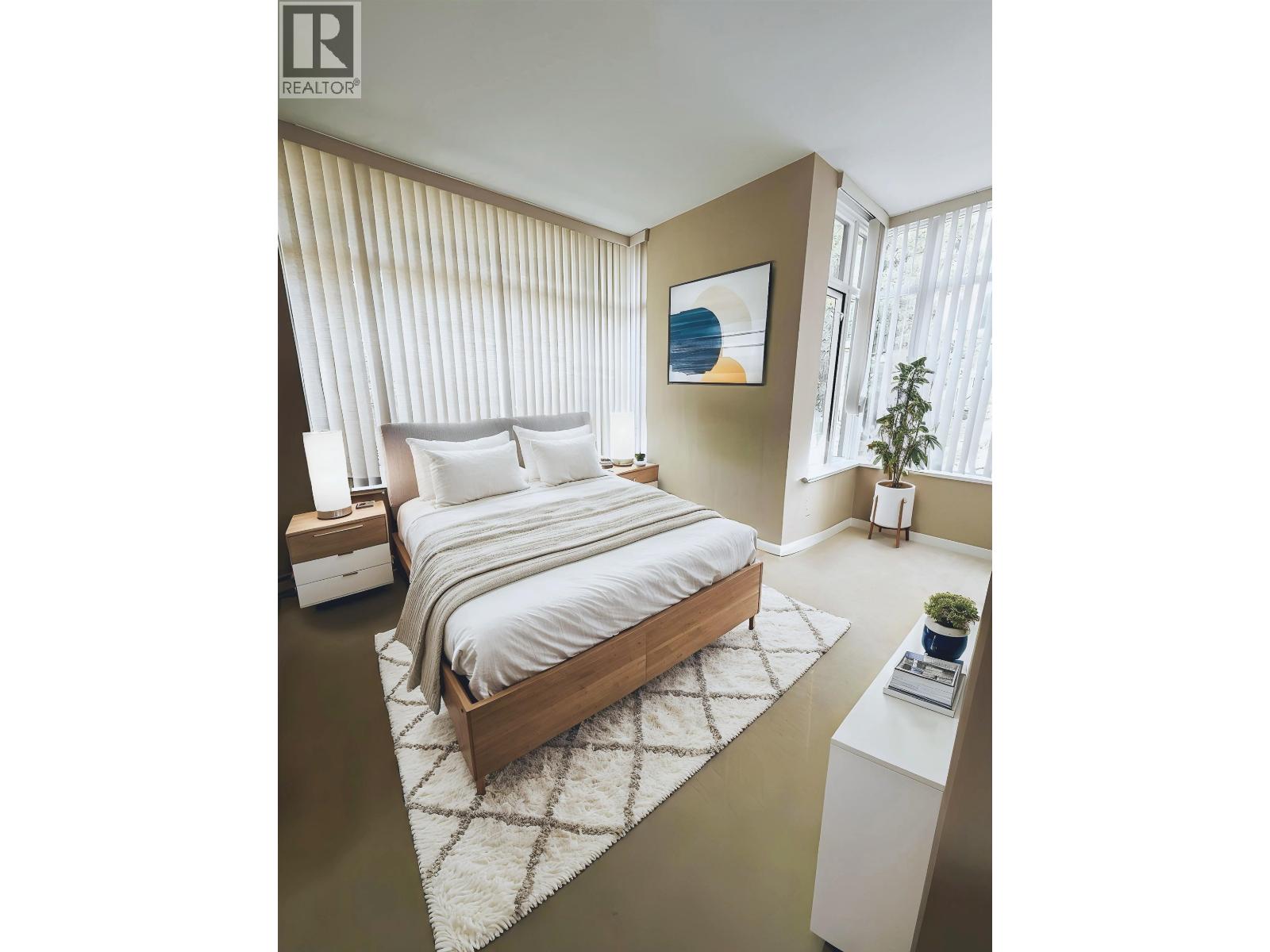 Th13 2089 Rosser Avenue, Burnaby, British Columbia  V5C 5E2 - Photo 4 - R3103724