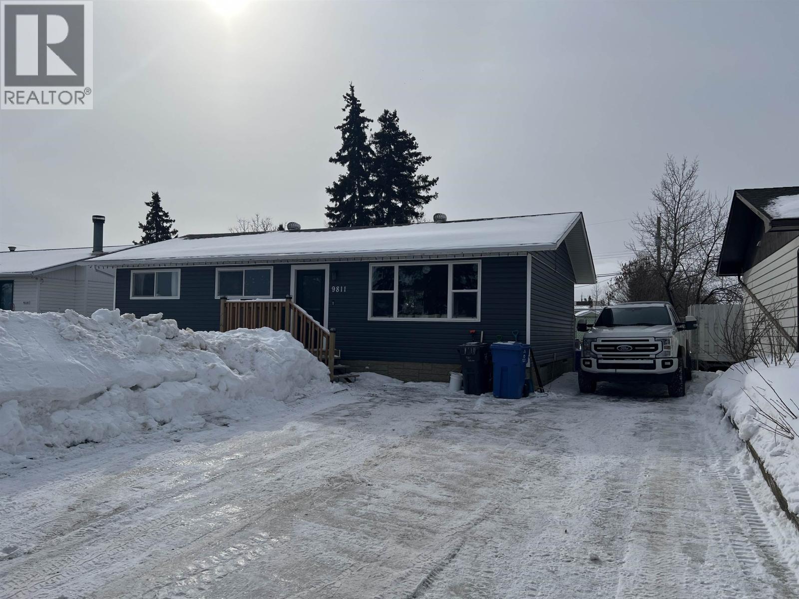 9811 112 Avenue, Fort St. John, British Columbia  V1J 2W4 - Photo 2 - R3102894