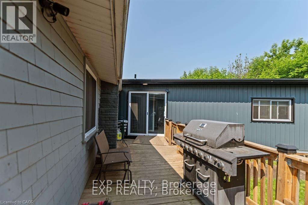 21 Lincoln Avenue, St. Catharines, Ontario  L2P 2C7 - Photo 18 - 40814452