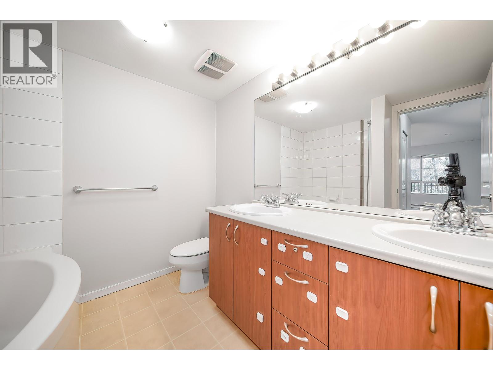 309 9283 Government Street, Burnaby, British Columbia  V3N 0A5 - Photo 24 - R3088681