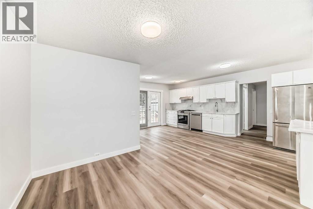 307 Huntridge Road NE, Calgary, Alberta  T2K 4B8 - Photo 15 - A2272014