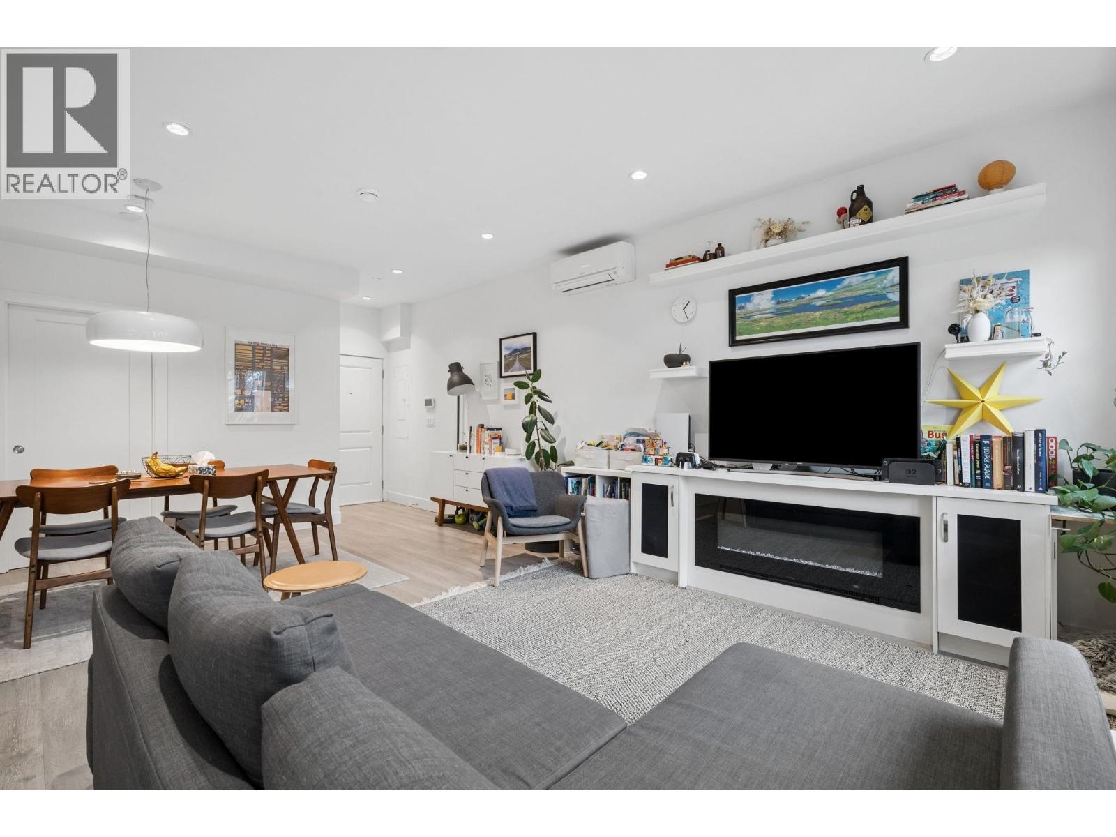 4382 Perry Street, Vancouver, British Columbia  V5N 3X5 - Photo 8 - R3103664