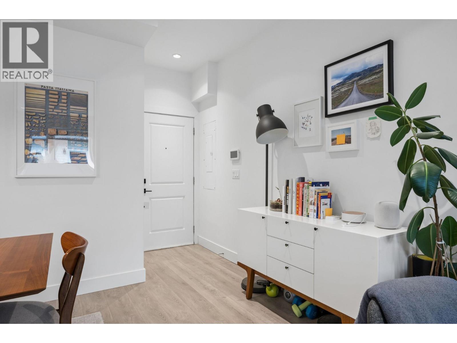 4382 Perry Street, Vancouver, British Columbia  V5N 3X5 - Photo 4 - R3103664