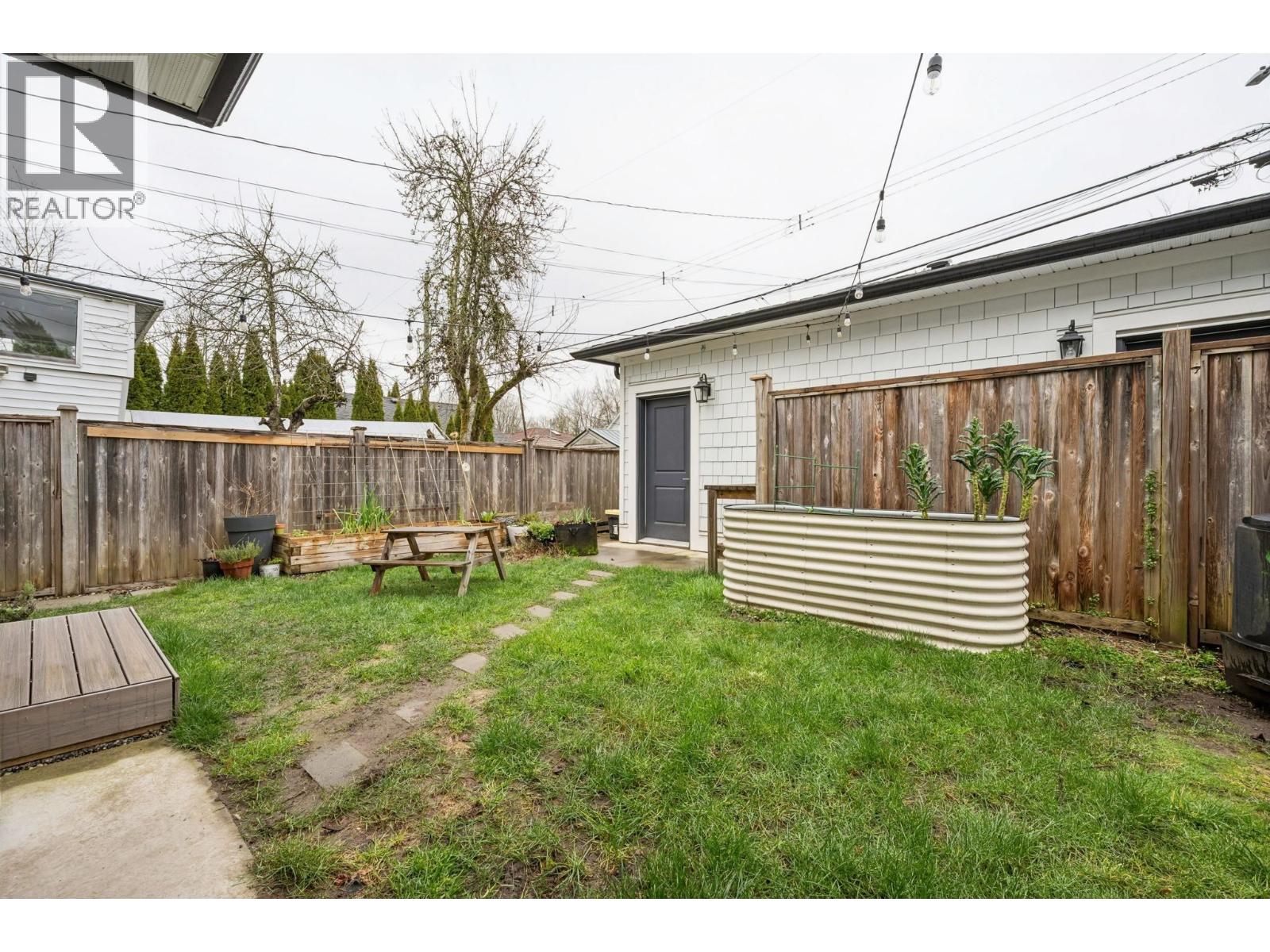 4382 Perry Street, Vancouver, British Columbia  V5N 3X5 - Photo 32 - R3103664