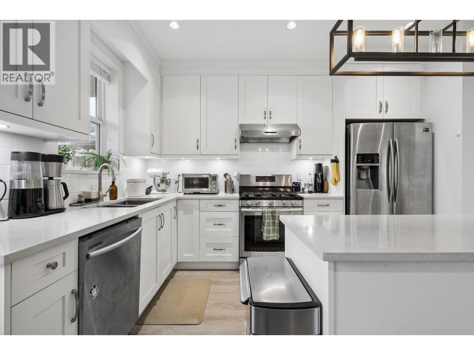 4382 Perry Street, Vancouver, British Columbia  V5N 3X5 - Photo 15 - R3103664