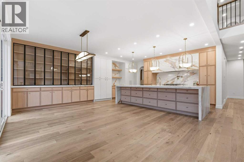 356 Greenwich Drive NW, Calgary, Alberta  T3B 6P4 - Photo 14 - A2296232