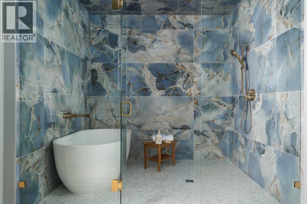 356 Greenwich Drive NW, Calgary, Alberta  T3B 6P4 - Photo 3 - A2296232