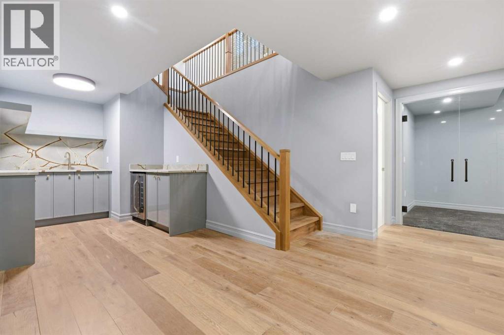 356 Greenwich Drive NW, Calgary, Alberta  T3B 6P4 - Photo 32 - A2296232