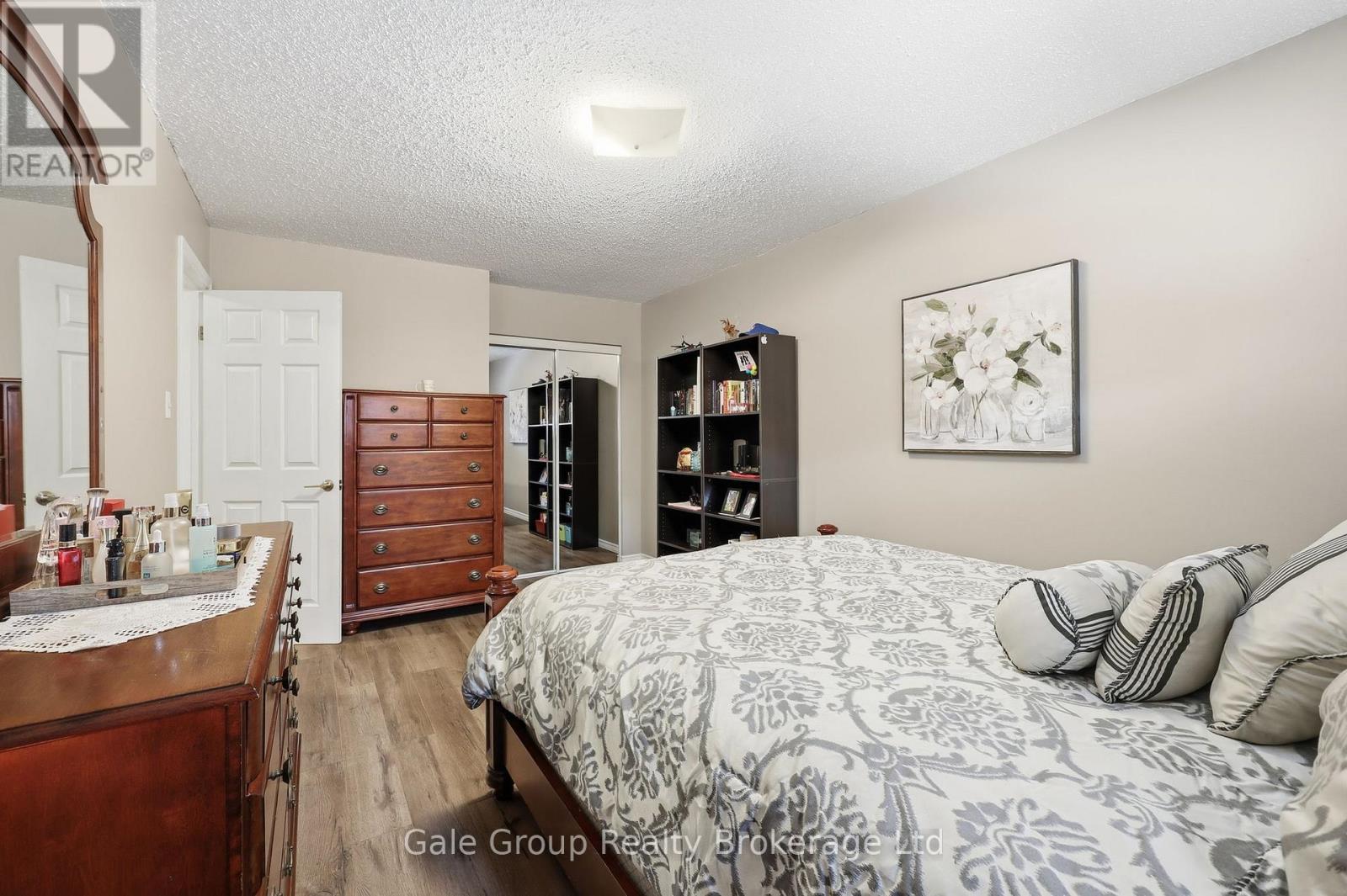 599 Gainsborough Road, London North, Ontario  N6G 2C5 - Photo 37 - X12922380