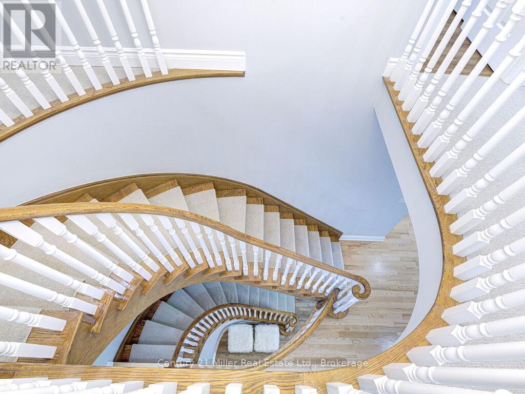 2128 Arbourview Drive, Oakville, Ontario  L6M 3N9 - Photo 23 - W12922374