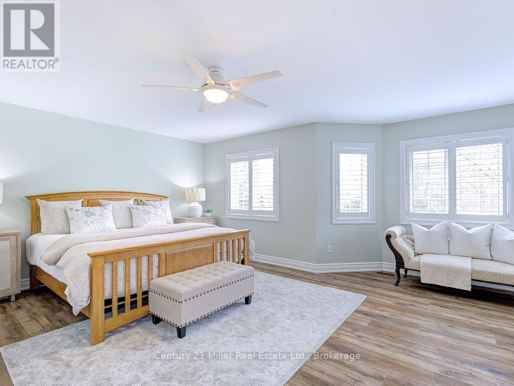 2128 Arbourview Drive, Oakville, Ontario  L6M 3N9 - Photo 24 - W12922374