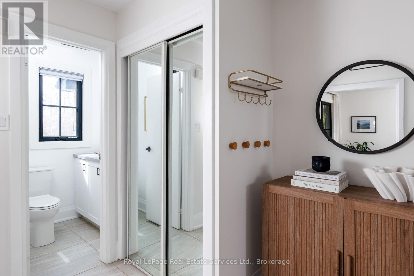 181 Chalmers Street, Oakville, Ontario  L6L 5R7 - Photo 18 - W12922388