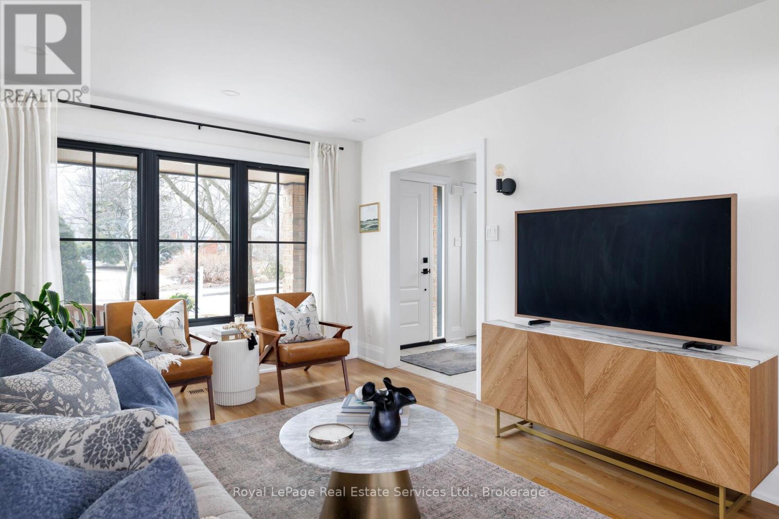 181 Chalmers Street, Oakville, Ontario  L6L 5R7 - Photo 8 - W12922388