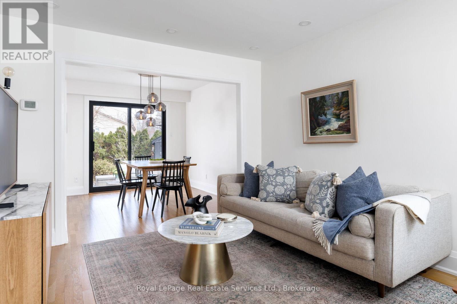 181 Chalmers Street, Oakville, Ontario  L6L 5R7 - Photo 9 - W12922388