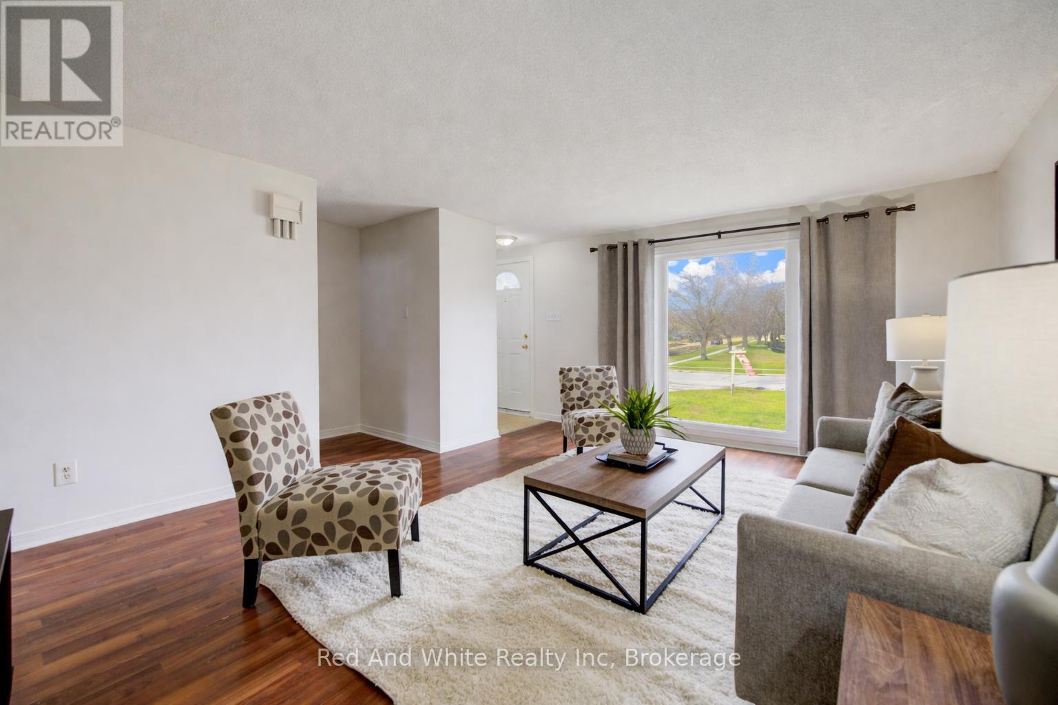 43 Ferguson Avenue, Cambridge, Ontario  N1R 6E9 - Photo 4 - X12922350