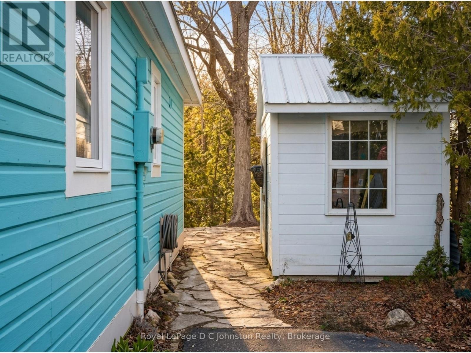 106 - 383 Mcnabb Street, Saugeen Shores, Ontario  N0H 2L0 - Photo 7 - X12922358