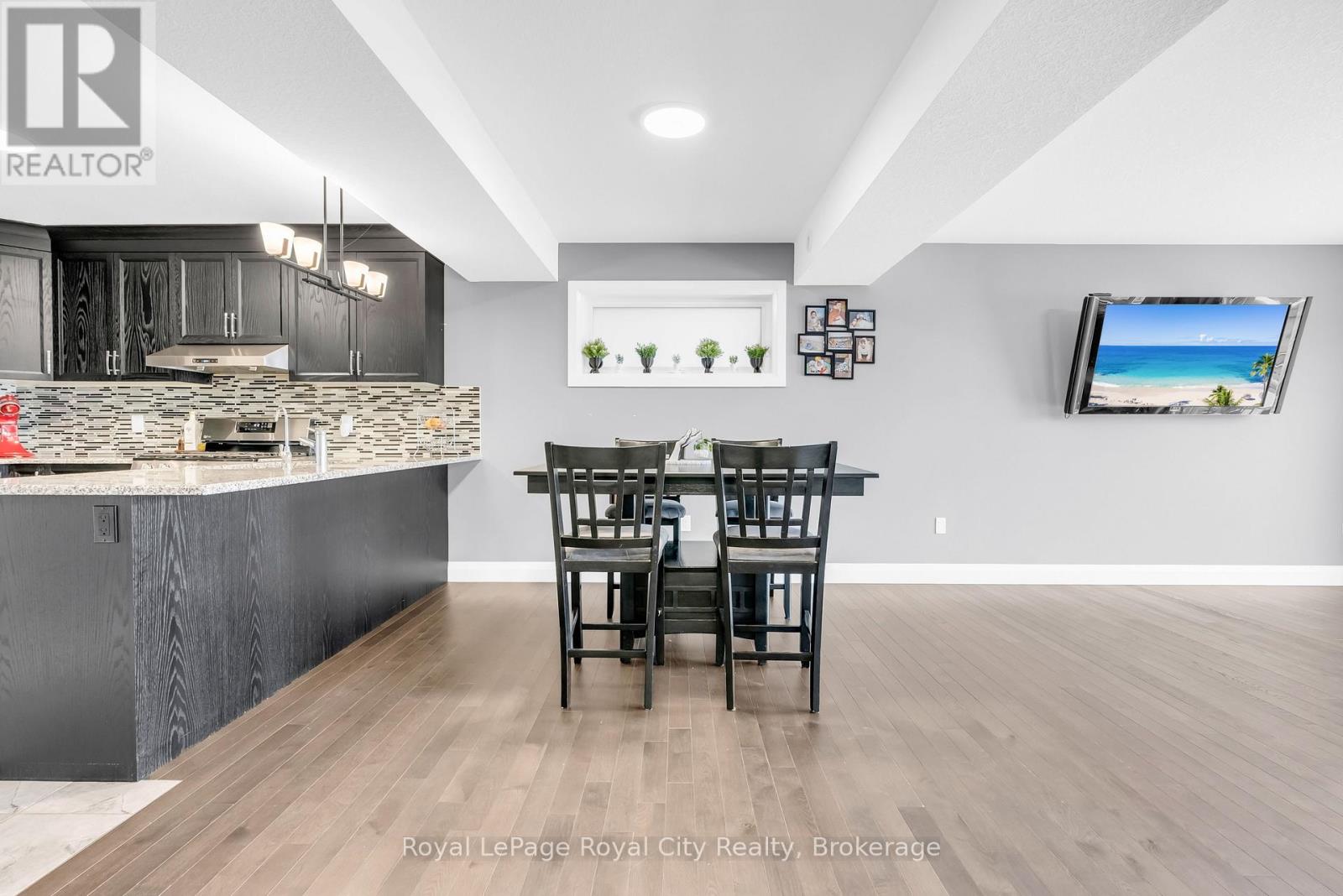 181 Halls Drive, Centre Wellington (Elora/salem), Ontario  N0B 1S0 - Photo 12 - X12922382