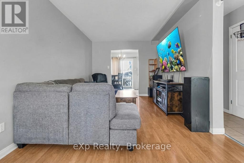 20 Trillium Drive, Tillsonburg, Ontario  N4G 5T9 - Photo 12 - X12922392