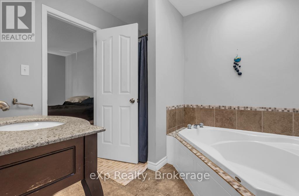 20 Trillium Drive, Tillsonburg, Ontario  N4G 5T9 - Photo 17 - X12922392